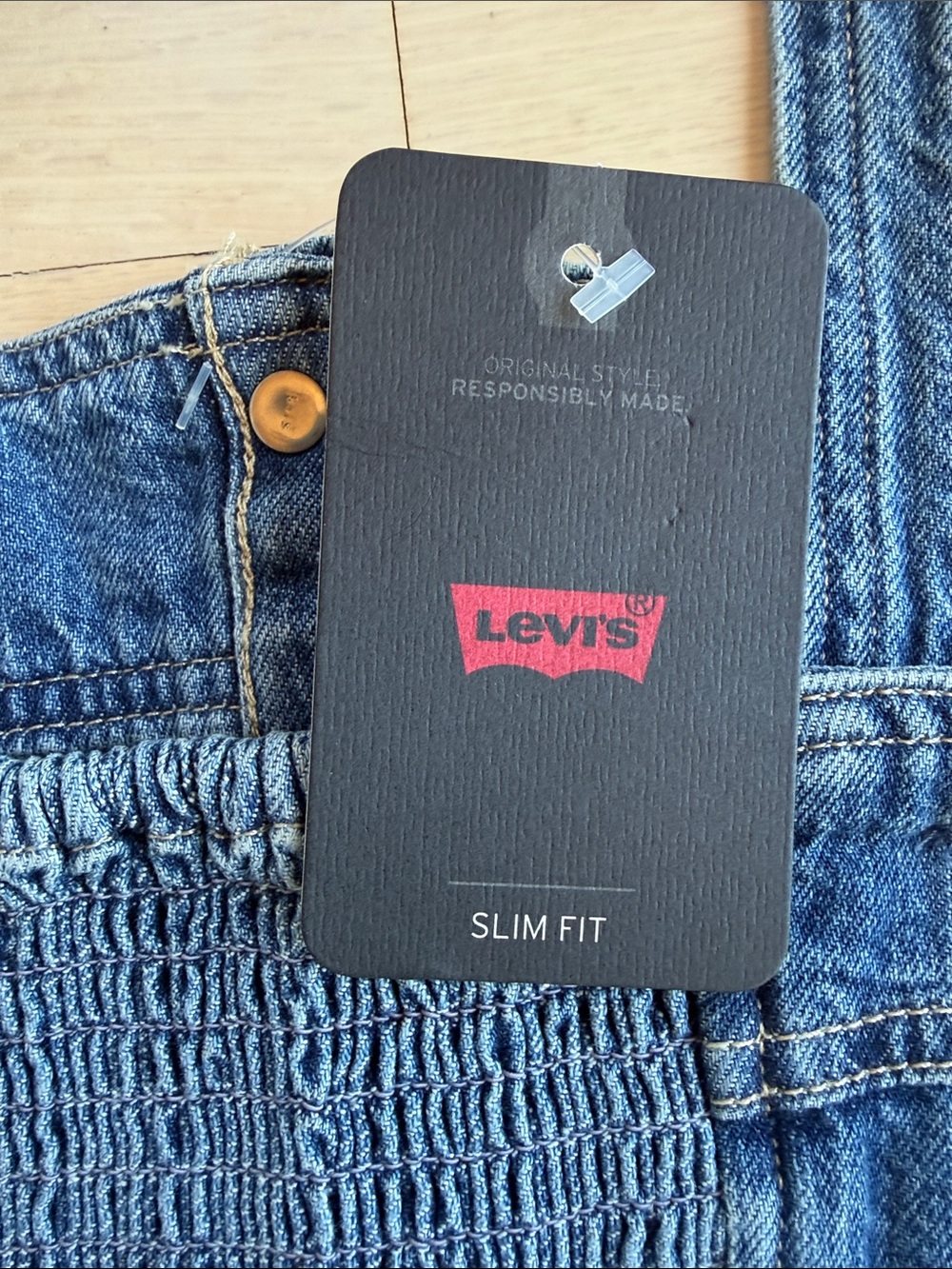 Levi’s - Picture 5 of 8